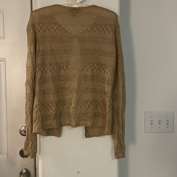 Beautiful Tan Cardigan with Metallic Gold Sparkles Size M - Picture 2 of 5